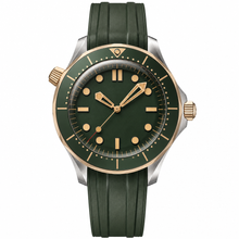 Diver Style Watch Green Dial 42mm