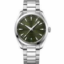 38mm Casual Watch with Green Dial and Silver Metal Bracelet